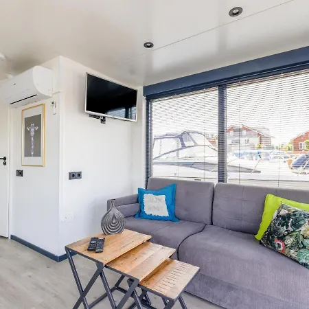 Botel Tiny Houseboat Parel I - Airco