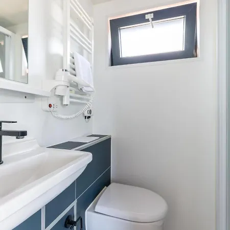 Tiny Houseboat Parel I - Airco Uitgeest