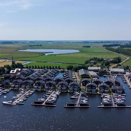 Tiny Houseboat Parel I - Airco * Uitgeest