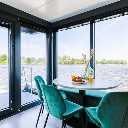 Tiny Houseboat Parel I - Airco * Uitgeest