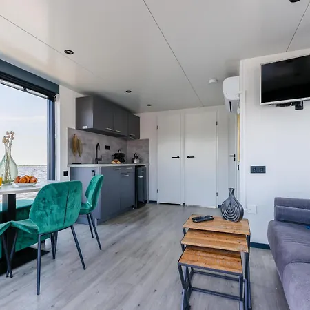 Tiny Houseboat Parel I - Airco Uitgeest