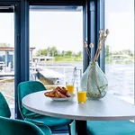 Tiny Houseboat Parel I - Airco Uitgeest