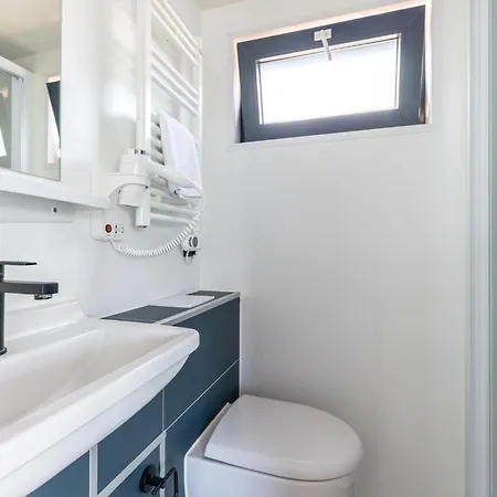 Tiny Houseboat Parel I - Airco Chalé *