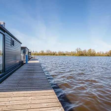 Tiny Houseboat Parel I - Airco בקתה Uitgeest