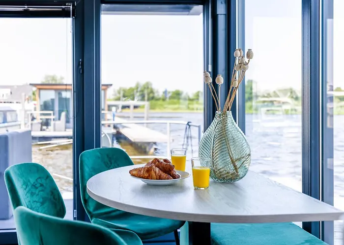 Tiny Houseboat Parel I - Airco Uitgeest