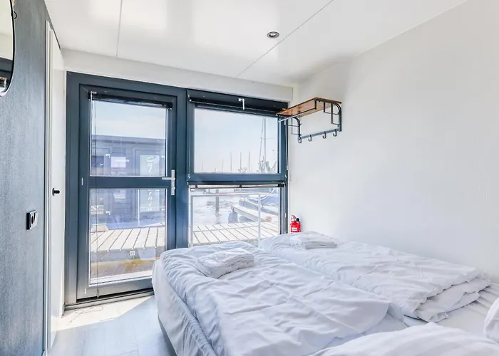 Tiny Houseboat Parel I - Airco * Uitgeest