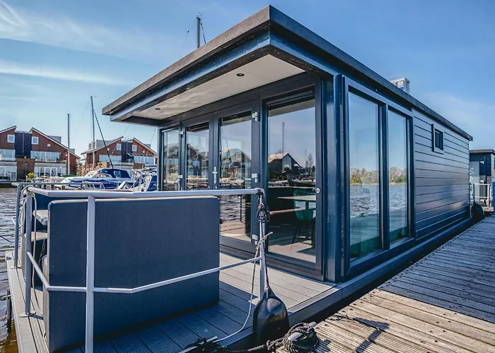 Tiny Houseboat Parel I - Airco Uitgeest