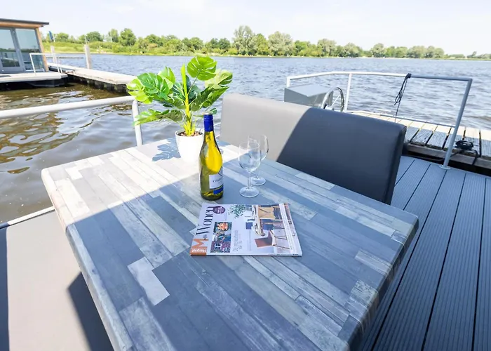 Tiny Houseboat Parel I - Airco Uitgeest